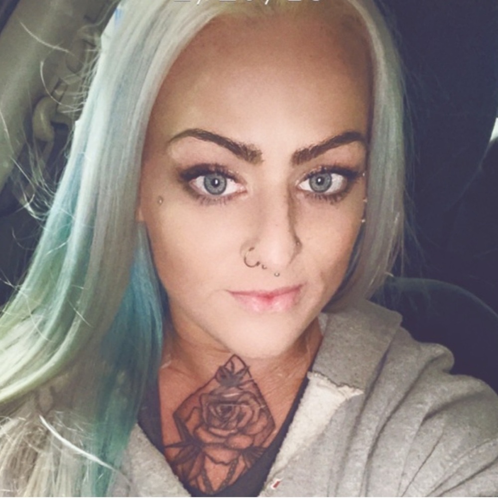 Meet your Posher, Allie
